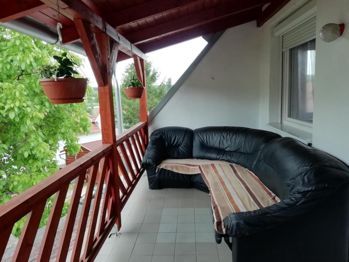Apartamento Vadásztanya Fogadó Egerszalók Exterior foto