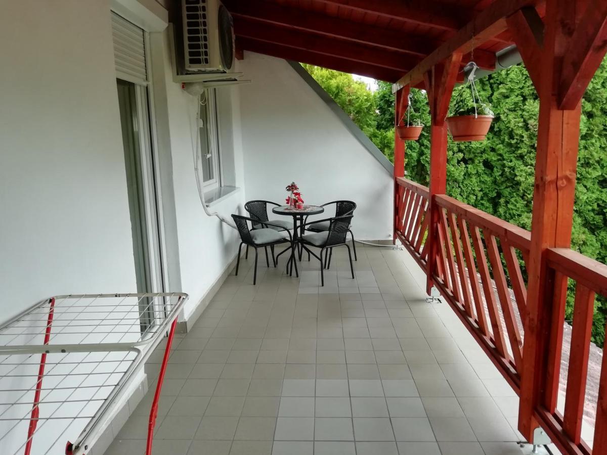 Apartamento Vadásztanya Fogadó Egerszalók Exterior foto