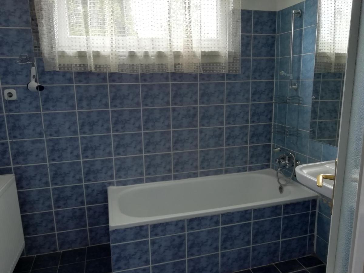 Apartamento Vadásztanya Fogadó Egerszalók Exterior foto